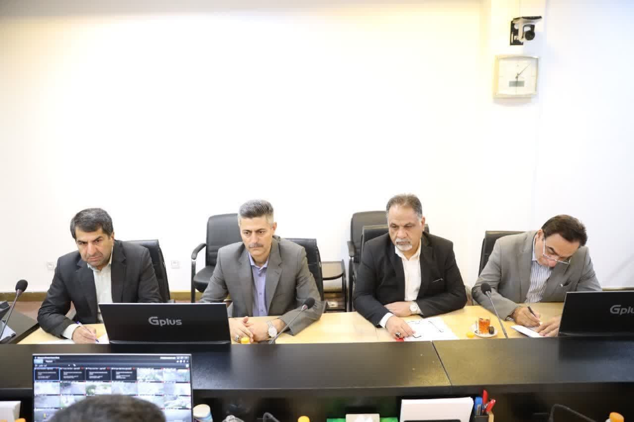 دیدار رئیس سازمان راهداری و حمل و نقل جاده ای با نماینده مردم بیرجند، درمیان و خوسف 