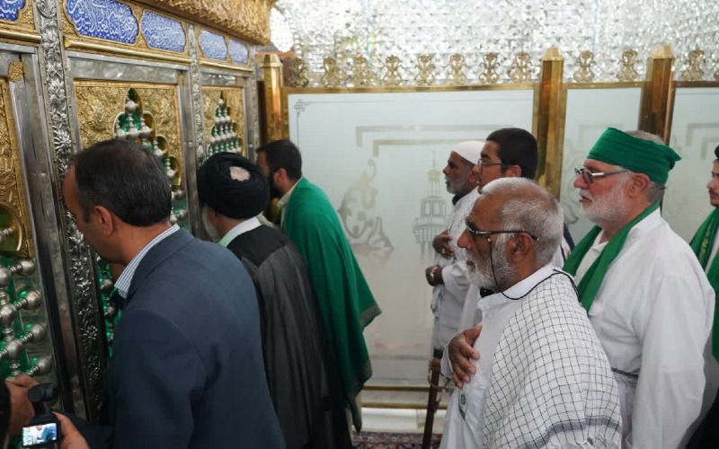 تشرف کاروان پیاده زیارتی بافق به میقات الرضا طبس