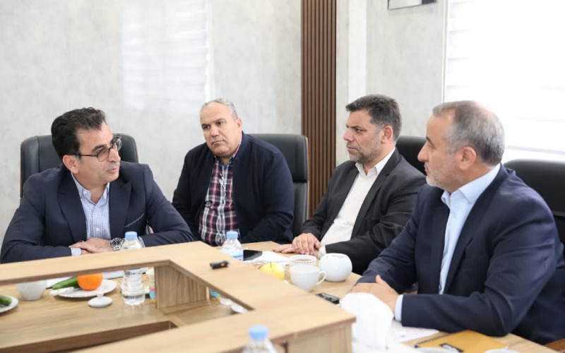 بازدید استاندار خراسان جنوبی از قطعه ۱۴ راه آهن