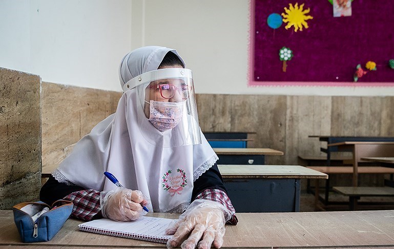 ۲۰۰ هزار ماسک رایگان بین دانش آ‌موزان خراسان جنوبی توزیع می شود